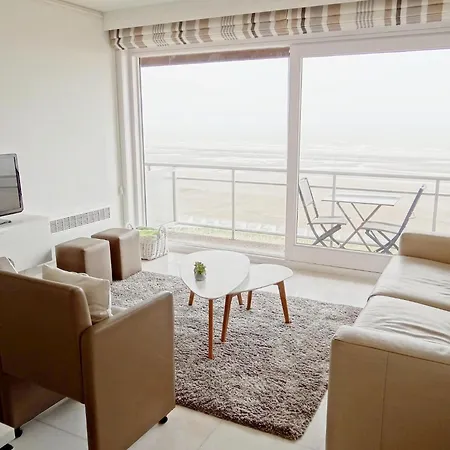 In With Sea Views, Cleaning Included *