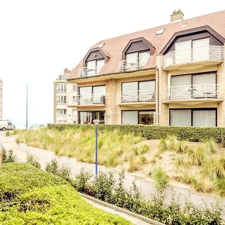 In With Sea Views, Cleaning Included Apartment *